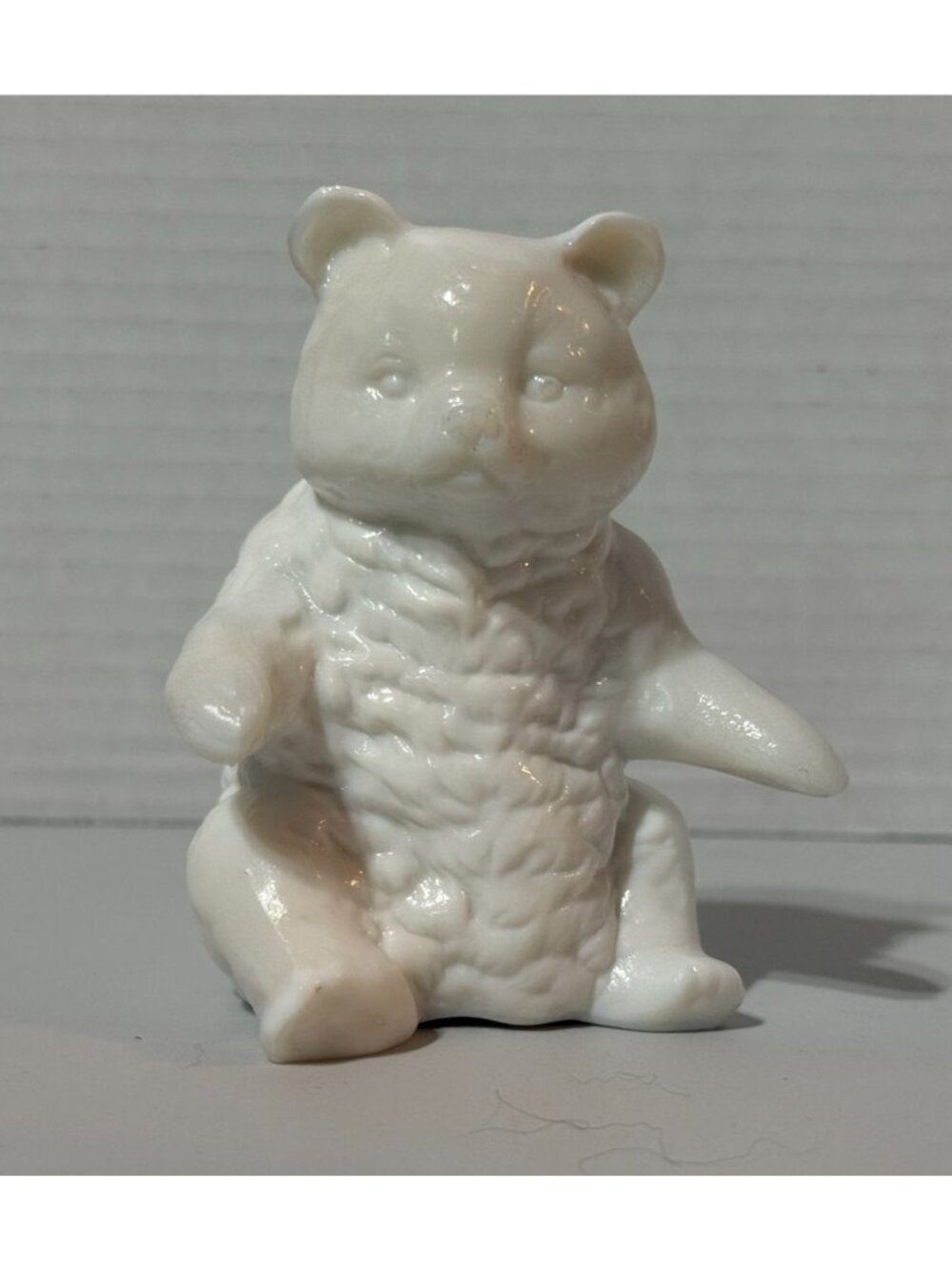 Vintage Mosser Glass Bear Figurine, Collectible Decor Paperweight